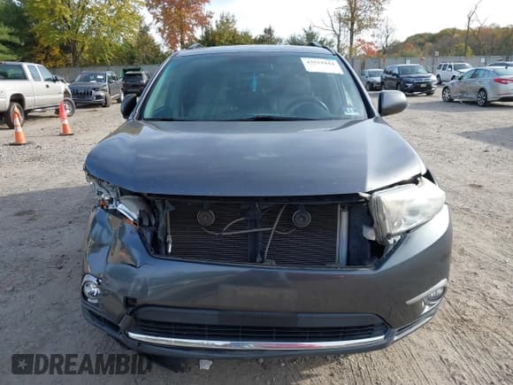 ✅ 2012 Toyota Highlander SE • VIN: 5TDBK3EH0CS150209 • Lot: 43519444. Wystawiony na IAAI z przebiegiem 129 663 mil. Bezpłatny archiwum sprzedaży aukcyjnych z USA i szczegółowy raport historii pojazdu na DreamBid. Zdjęcie 12.