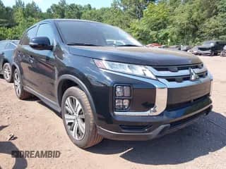 2024 Mitsubishi Outlander S z VIN JA4ARUAUXRU017956, wystawiony jako IAAI lot #42930841 z przebiegiem 17 220 mil mil oraz . Historia ofert i sprzedaży dostępna na DreamBid. Obrazek 1.