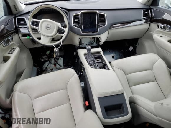 ✅ 2018 Volvo XC90 Momentum • VIN: YV4102KK6J1192029 • Lot: 38738224. Listed on Copart with Not provided. Free auction sales archive from the USA and detailed vehicle history report at DreamBid. Image 8.