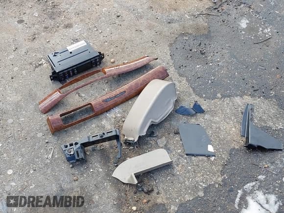 ✅ 2000 Buick LeSabre Limited • VIN: 1G4HR54KXYU187457 • Лот: 43723107. Опубликован ранее на IAAI с пробегом 210 467 миль. Бесплатный доступ к архиву аукционных продаж из США и подробный отчёт об истории автомобиля на DreamBid. Изображение 12.