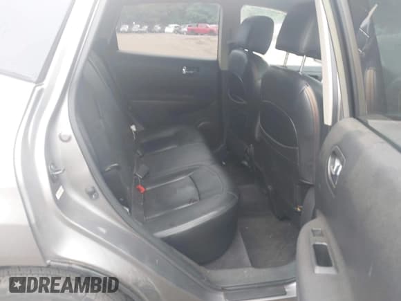 ✅ 2008 Nissan Rogue SL • VIN: JN8AS58T58W015777 • Лот: 42271602. Опубликован ранее на IAAI с пробегом 247 196 миль. Бесплатный доступ к архиву аукционных продаж из США и подробный отчёт об истории автомобиля на DreamBid. Изображение 8.