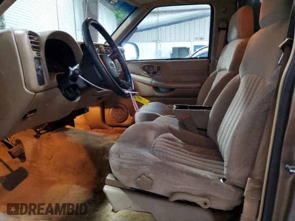 ✅ 2002 Chevrolet S-10 LS • VIN: 1GCCS145928141057 • Lot: 90655565. Listed on Copart with Not provided. Free auction sales archive from the USA and detailed vehicle history report at DreamBid. Image 7.