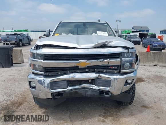 ✅ 2016 Chevrolet Silverado 2500HD LTZ • VIN: 1GC1KWE84GF116471 • Lot: 42320881. Listed on IAAI with 240,834 mi. Free auction sales archive from the USA and detailed vehicle history report at DreamBid. Image 12.