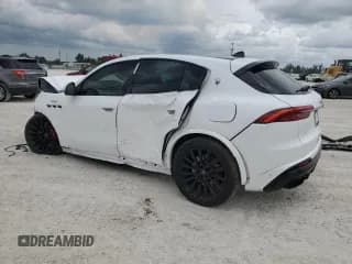 ✅ 2023 Maserati Grecale • VIN: ZN682CVT2P7418190 • Lot: 65971463. Wystawiony na Copart z przebiegiem Nie podano. Bezpłatny archiwum sprzedaży aukcyjnych z USA i szczegółowy raport historii pojazdu na DreamBid. Zdjęcie 2.