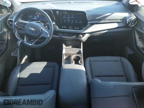 ✅ 2025 Chevrolet Equinox FWD LT • VIN: 3GNAXHEG8SL165649 • Lot: 60088125. Wystawiony na Copart z przebiegiem 3 867 mil. Bezpłatny archiwum sprzedaży aukcyjnych z USA i szczegółowy raport historii pojazdu na DreamBid. Zdjęcie 8.