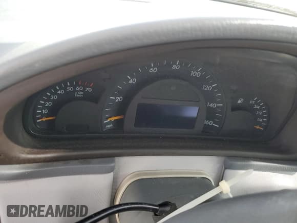 ✅ 2004 Mercedes-Benz C 320 • VIN: WDBRF84J74F494317 • Lot: 77252634. Wystawiony na Copart z przebiegiem Nie podano. Bezpłatny archiwum sprzedaży aukcyjnych z USA i szczegółowy raport historii pojazdu na DreamBid. Zdjęcie 9.