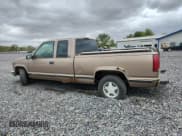 ✅ 1996 GMC Sierra 1500 • VIN: 2GTEC19R8T1561768 • Lot: 85784245. Wystawiony na Copart z przebiegiem 271 276 mil. Bezpłatny archiwum sprzedaży aukcyjnych z USA i szczegółowy raport historii pojazdu na DreamBid. Zdjęcie 2.