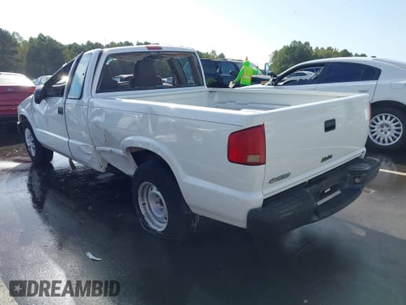 ✅ 2003 Chevrolet S-10 LS • VIN: 1GCCS19X538244231 • Лот: 43365375. Опубликован ранее на IAAI с пробегом 242 501 миль. Бесплатный доступ к архиву аукционных продаж из США и подробный отчёт об истории автомобиля на DreamBid. Изображение 3.