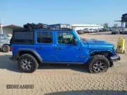 ✅ 2022 Jeep Wrangler Unlimited Rubicon • VIN: 1C4HJXFNXNW270269 • Lot: 42154867. Wystawiony na IAAI z przebiegiem 40 045 mil. Bezpłatny archiwum sprzedaży aukcyjnych z USA i szczegółowy raport historii pojazdu na DreamBid. Zdjęcie 12.