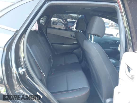 ✅ 2023 Hyundai Kona N Line • VIN: KM8K33A30PU973551 • Lot: 43100970. Wystawiony na IAAI z przebiegiem 22 207 mil mil. Skorzystaj z bezpłatnego archiwum sprzedaży aukcyjnych z USA i zobacz szczegółowy raport historii pojazdu na DreamBid. Zdjęcie 8.