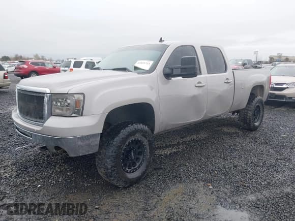 ✅ 2007 GMC Sierra 2500HD SLT • VIN: 1GTHK23687F536453 • Лот: 41835733. Опубликован ранее на IAAI с пробегом 205 542 миль. Бесплатный доступ к архиву аукционных продаж из США и подробный отчёт об истории автомобиля на DreamBid. Изображение 23.