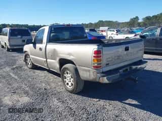 2002 Chevrolet Silverado 1500 z VIN 1GCEC14W32Z223181, wystawiony jako IAAI lot #43468850 z przebiegiem Nie podano mil oraz . Historia ofert i sprzedaży dostępna na DreamBid. Obrazek 3.