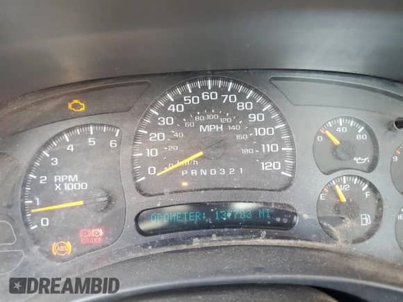 2006 Chevrolet Silverado 1500 Work Truck z VIN 3GCEC14VX6G176163, wystawiony jako Copart lot #81548865 z przebiegiem 137 783 mil mil oraz Szkoda całkowita • Salvage title. Historia ofert i sprzedaży dostępna na DreamBid. Obrazek 9.