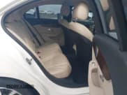 ✅ 2017 Mercedes-Benz C 300 • VIN: 55SWF4JB3HU189495 • Lot: 42668876. Wystawiony na IAAI z przebiegiem 45 724 mil. Bezpłatny archiwum sprzedaży aukcyjnych z USA i szczegółowy raport historii pojazdu na DreamBid. Zdjęcie 8.