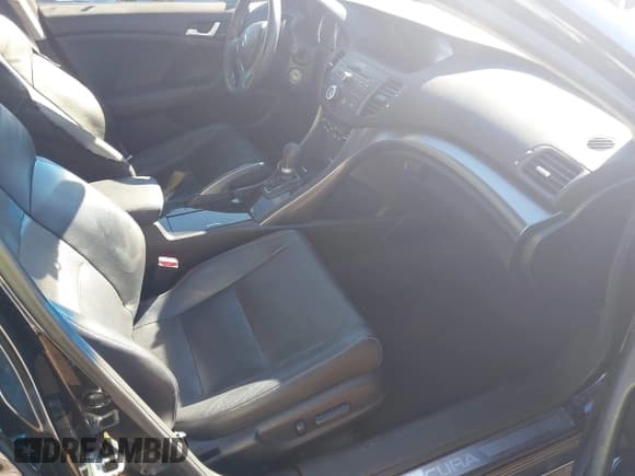 ✅ 2013 Acura TSX • VIN: JH4CW2H56DC000143 • Lot: 43663791. Wystawiony na IAAI z przebiegiem 86 839 mil. Bezpłatny archiwum sprzedaży aukcyjnych z USA i szczegółowy raport historii pojazdu na DreamBid. Zdjęcie 5.