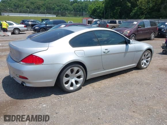 ✅ 2007 BMW 6 Series 650i • VIN: WBAEH13507CR46469 • Lot: 42472143. Wystawiony na IAAI z przebiegiem 125 442 mil. Bezpłatny archiwum sprzedaży aukcyjnych z USA i szczegółowy raport historii pojazdu na DreamBid. Zdjęcie 4.