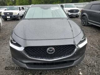 ✅ 2024 Mazda CX-30 S Preferred • VIN: 3MVDMBCM8RM622158 • Lot: 68624364. Wystawiony na Copart z przebiegiem Nie podano. Bezpłatny archiwum sprzedaży aukcyjnych z USA i szczegółowy raport historii pojazdu na DreamBid. Zdjęcie 5.