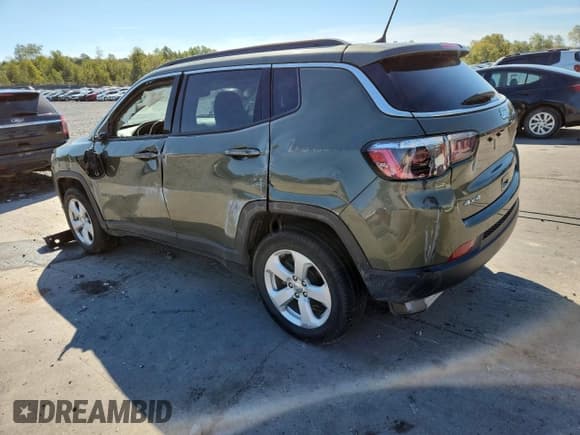 ✅ 2021 Jeep Compass Latitude • VIN: 3C4NJDBB9MT584190 • Lot: 80449285. Wystawiony na Copart z przebiegiem 82 458 mil. Bezpłatny archiwum sprzedaży aukcyjnych z USA i szczegółowy raport historii pojazdu na DreamBid. Zdjęcie 2.