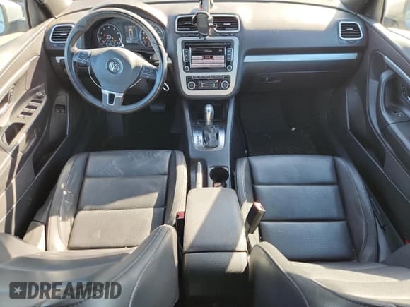 ✅ 2012 Volkswagen Eos Komfort • VIN: WVWBW7AH3CV011618 • Лот: 82564485. Опубликован ранее на Copart с пробегом 124 682 миль. Бесплатный доступ к архиву аукционных продаж из США и подробный отчёт об истории автомобиля на DreamBid. Изображение 8.