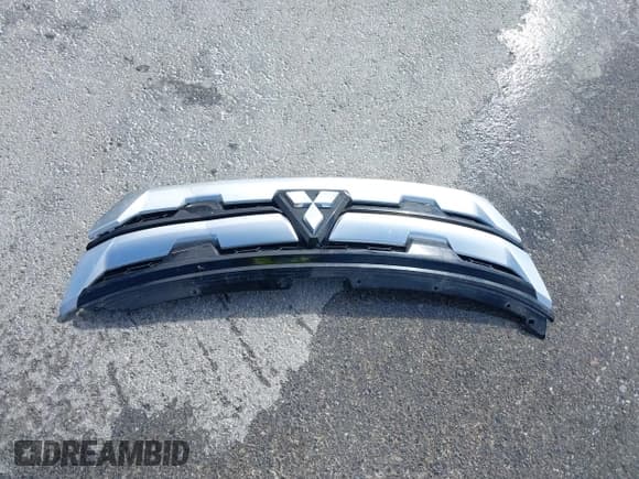 ✅ 2021 Mitsubishi Outlander SE • VIN: JA4APVAU3MU015776 • Lot: 42352207. Listed on IAAI with 55,950 mi. Free auction sales archive from the USA and detailed vehicle history report at DreamBid. Image 12.