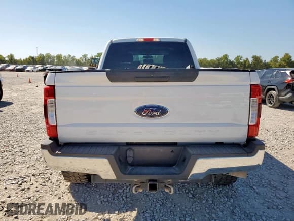 ✅ 2019 Ford F-250 Platinum • VIN: 1FT7W2BT7KEF18113 • Лот: 86449955. Опубликован ранее на Copart с пробегом 128 528 миль. Бесплатный доступ к архиву аукционных продаж из США и подробный отчёт об истории автомобиля на DreamBid. Изображение 6.