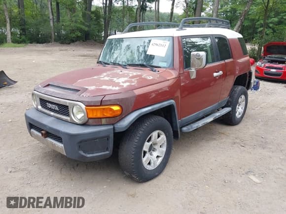 ✅ 2008 Toyota FJ Cruiser • VIN: JTEBU11FX80107134 • Lot: 42962112. Wystawiony na IAAI z przebiegiem Nie podano. Bezpłatny archiwum sprzedaży aukcyjnych z USA i szczegółowy raport historii pojazdu na DreamBid. Zdjęcie 2.