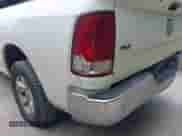 2019 Ram 1500 Big Horn z VIN 1C6RR6TT1KS593811, wystawiony jako IAAI lot #42006658 z przebiegiem 169 121 mil mil oraz . Historia ofert i sprzedaży dostępna na DreamBid. Obrazek 21.