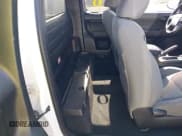 ✅ 2021 Toyota Tacoma SR • VIN: 3TYSX5EN6MT006463 • Lot: 43090489. Wystawiony na IAAI z przebiegiem 39 337 mil. Bezpłatny archiwum sprzedaży aukcyjnych z USA i szczegółowy raport historii pojazdu na DreamBid. Zdjęcie 8.