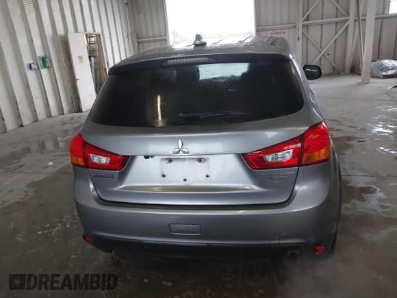 ✅ 2017 Mitsubishi Outlander SE • VIN: JA4AP3AW9HZ045220 • Lot: 43791868. Listed on IAAI with 183,904 mi. Free auction sales archive from the USA and detailed vehicle history report at DreamBid. Image 16.