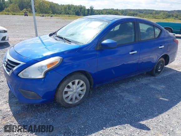 ✅ 2017 Nissan Versa S • VIN: 3N1CN7AP2HL841869 • Lot: 43337349. Wystawiony na IAAI z przebiegiem 200 251 mil. Bezpłatny archiwum sprzedaży aukcyjnych z USA i szczegółowy raport historii pojazdu na DreamBid. Zdjęcie 2.