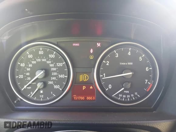 ✅ 2011 BMW 3 Series 328i xDrive • VIN: WBAPK7C57BA821826 • Lot: 43658360. Wystawiony na IAAI z przebiegiem 151 700 mil. Bezpłatny archiwum sprzedaży aukcyjnych z USA i szczegółowy raport historii pojazdu na DreamBid. Zdjęcie 7.