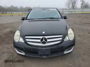 ✅ 2006 Mercedes-Benz R 3.5L • VIN: 4JGCB65E96A006084 • Lot: 51327245. Wystawiony na Copart z przebiegiem 110 567 mil. Bezpłatny archiwum sprzedaży aukcyjnych z USA i szczegółowy raport historii pojazdu na DreamBid. Zdjęcie 5.
