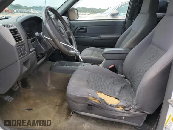 ✅ 2006 Chevrolet Colorado 3LT • VIN: 1GCDT136868313841 • Лот: 69033205. Опубликован ранее на Copart с пробегом 327 538 миль. Бесплатный доступ к архиву аукционных продаж из США и подробный отчёт об истории автомобиля на DreamBid. Изображение 7.