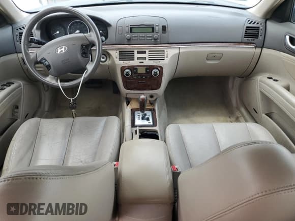 ✅ 2008 Hyundai Sonata SE • VIN: 5NPEU46C28H335522 • Лот: 62860814. Опубликован ранее на Copart с пробегом Не указан. Бесплатный доступ к архиву аукционных продаж из США и подробный отчёт об истории автомобиля на DreamBid. Изображение 8.