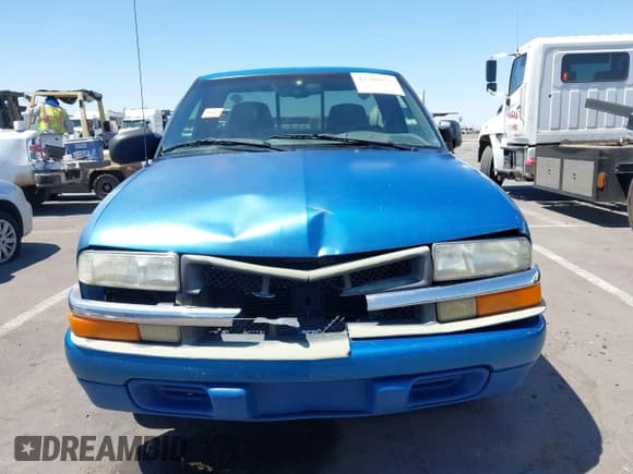 ✅ 2000 Chevrolet S-10 LS • VIN: 1GCCS14W3YK130186 • Лот: 42581957. Опубликован ранее на IAAI с пробегом 152 531 миль. Бесплатный доступ к архиву аукционных продаж из США и подробный отчёт об истории автомобиля на DreamBid. Изображение 12.