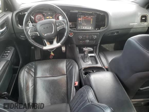 2015 Dodge Charger SRT Hellcat z VIN 2C3CDXL92FH905692, wystawiony jako Copart lot #89259455 z przebiegiem 85 836 mil mil oraz Czysty tytuł • Clean title. Historia ofert i sprzedaży dostępna na DreamBid. Obrazek 8.