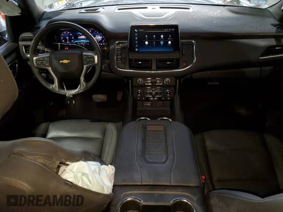 2024 Chevrolet Suburban LT z VIN 1GNSKCKD8RR407729, wystawiony jako Copart lot #70371795 z przebiegiem 9 697 mil mil oraz Szkoda całkowita • Salvage title. Historia ofert i sprzedaży dostępna na DreamBid. Obrazek 8.