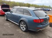✅ 2015 Audi allroad A4 Premium Plus • VIN: WA1UFAFL1FA052631 • Лот: 42027600. Опубликован ранее на IAAI с пробегом 101 901 миль. Бесплатный доступ к архиву аукционных продаж из США и подробный отчёт об истории автомобиля на DreamBid. Изображение 3.