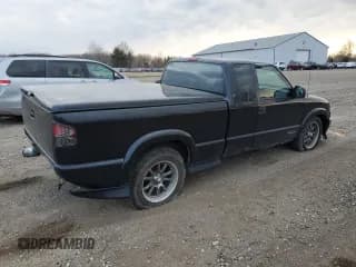 ✅ 1999 Chevrolet S-10 LS Xtreme • VIN: 1GCCS19W2X8176502 • Лот: 48880055. Опубликован ранее на Copart с пробегом 117 395 миль. Бесплатный доступ к архиву аукционных продаж из США и подробный отчёт об истории автомобиля на DreamBid. Изображение 3.