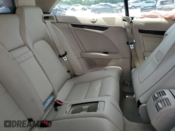 ✅ 2016 Mercedes-Benz E 400 • VIN: WDDKK6FF7GF315814 • Lot: 61352655. Listed on Copart with 53,982 mi. Free auction sales archive from the USA and detailed vehicle history report at DreamBid. Image 10.