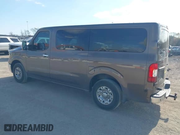 ✅ 2014 Nissan NV SL • VIN: 5BZAF0AA2EN160692 • Lot: 43695970. Listed on IAAI with 200,997 mi. Free auction sales archive from the USA and detailed vehicle history report at DreamBid. Image 3.