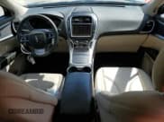 ✅ 2019 Lincoln Nautilus Standard • VIN: 2LMPJ6J95KBL35137 • Lot: 50643955. Listed on Copart with 68,699 mi. Free auction sales archive from the USA and detailed vehicle history report at DreamBid. Image 8.