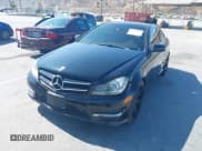 ✅ 2012 Mercedes-Benz C 250 • VIN: WDDGJ4HB7CF785844 • Lot: 42750461. Wystawiony na IAAI z przebiegiem 125 968 mil. Bezpłatny archiwum sprzedaży aukcyjnych z USA i szczegółowy raport historii pojazdu na DreamBid. Zdjęcie 2.
