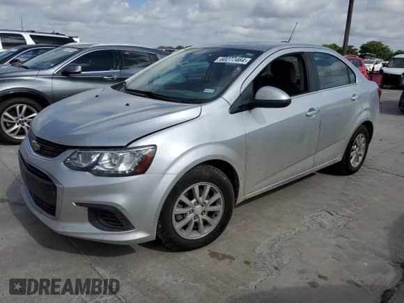 ✅ 2018 Chevrolet Sonic LT • VIN: 1G1JD5SH3J4138837 • Lot: 60277464. Wystawiony na Copart z przebiegiem 177 410 mil mil. Skorzystaj z bezpłatnego archiwum sprzedaży aukcyjnych z USA i zobacz szczegółowy raport historii pojazdu na DreamBid. Zdjęcie 1.