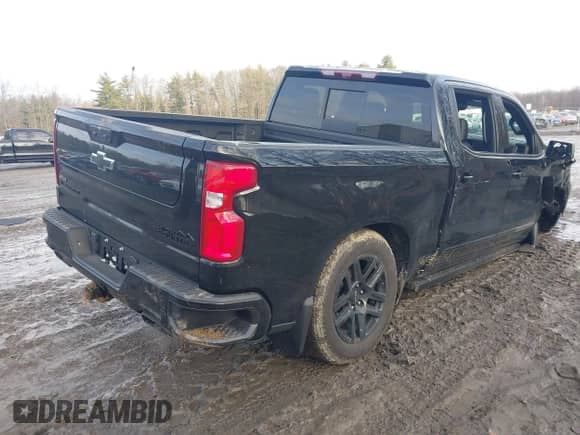 2024 Chevrolet Silverado 1500 High Country с VIN 1GCUDJED1RZ354691, выставлен на аукционе IAAI как лот 41130338 с пробегом 8 180 миль миль и . История ставок и продаж доступна на DreamBid. Изображение 4.