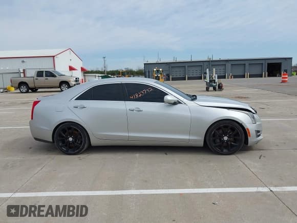 ✅ 2015 Cadillac ATS Premium RWD • VIN: 1G6AF5SX2F0134563 • Лот: 41823792. Опубликован ранее на IAAI с пробегом 104 115 миль. Бесплатный доступ к архиву аукционных продаж из США и подробный отчёт об истории автомобиля на DreamBid. Изображение 13.