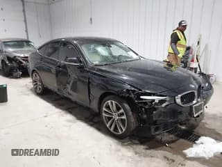✅ 2015 BMW 3 Series 335i Gran Turismo xDrive • VIN: WBA3X9C51FD868947 • Лот: 41150432. Опубликован ранее на IAAI с пробегом 119 267 миль. Бесплатный доступ к архиву аукционных продаж из США и подробный отчёт об истории автомобиля на DreamBid. Изображение 1.