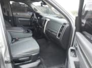 ✅ 2015 Ram 2500 SLT • VIN: 3C6TR4DT5FG562485 • Lot: 43421935. Wystawiony na IAAI z przebiegiem 255 210 mil. Bezpłatny archiwum sprzedaży aukcyjnych z USA i szczegółowy raport historii pojazdu na DreamBid. Zdjęcie 5.