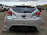 ✅ 2013 Hyundai Veloster w/Gray Int • VIN: KMHTC6AD3DU109121 • Lot: 77271244. Wystawiony na Copart z przebiegiem Nie podano. Bezpłatny archiwum sprzedaży aukcyjnych z USA i szczegółowy raport historii pojazdu na DreamBid. Zdjęcie 6.