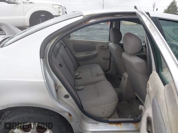 ✅ 2005 Dodge Neon SXT • VIN: 1B3ES56C95D171264 • Lot: 43615185. Wystawiony na IAAI z przebiegiem 240 039 mil. Bezpłatny archiwum sprzedaży aukcyjnych z USA i szczegółowy raport historii pojazdu na DreamBid. Zdjęcie 8.